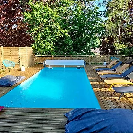 Le Clos Des Дом отдыха *