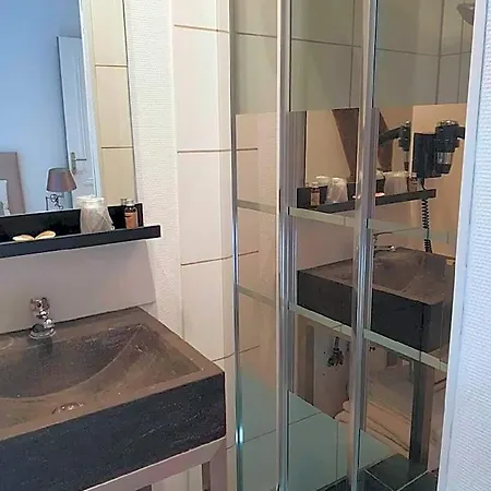 Le Clos Des Дом отдыха