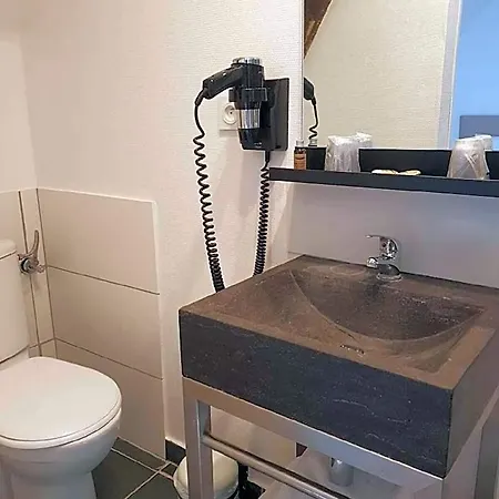 Дом отдыха Le Clos Des *