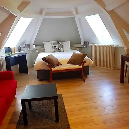 Дом отдыха Le Clos Des *